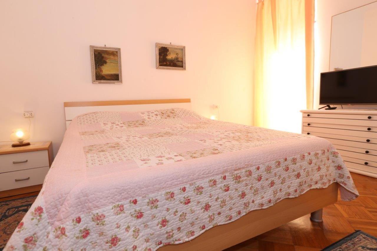 Studio Apartments Cavrak With Terrace Baska  Ngoại thất bức ảnh