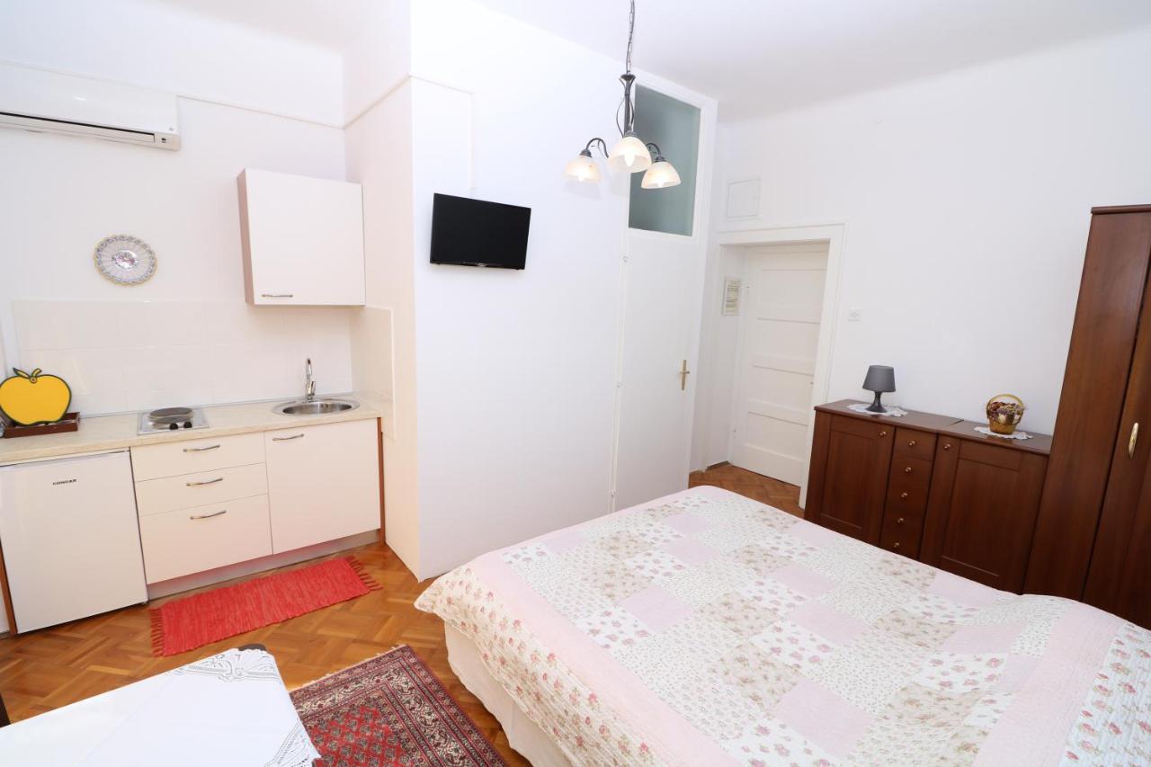Studio Apartments Cavrak With Terrace Baska  Ngoại thất bức ảnh
