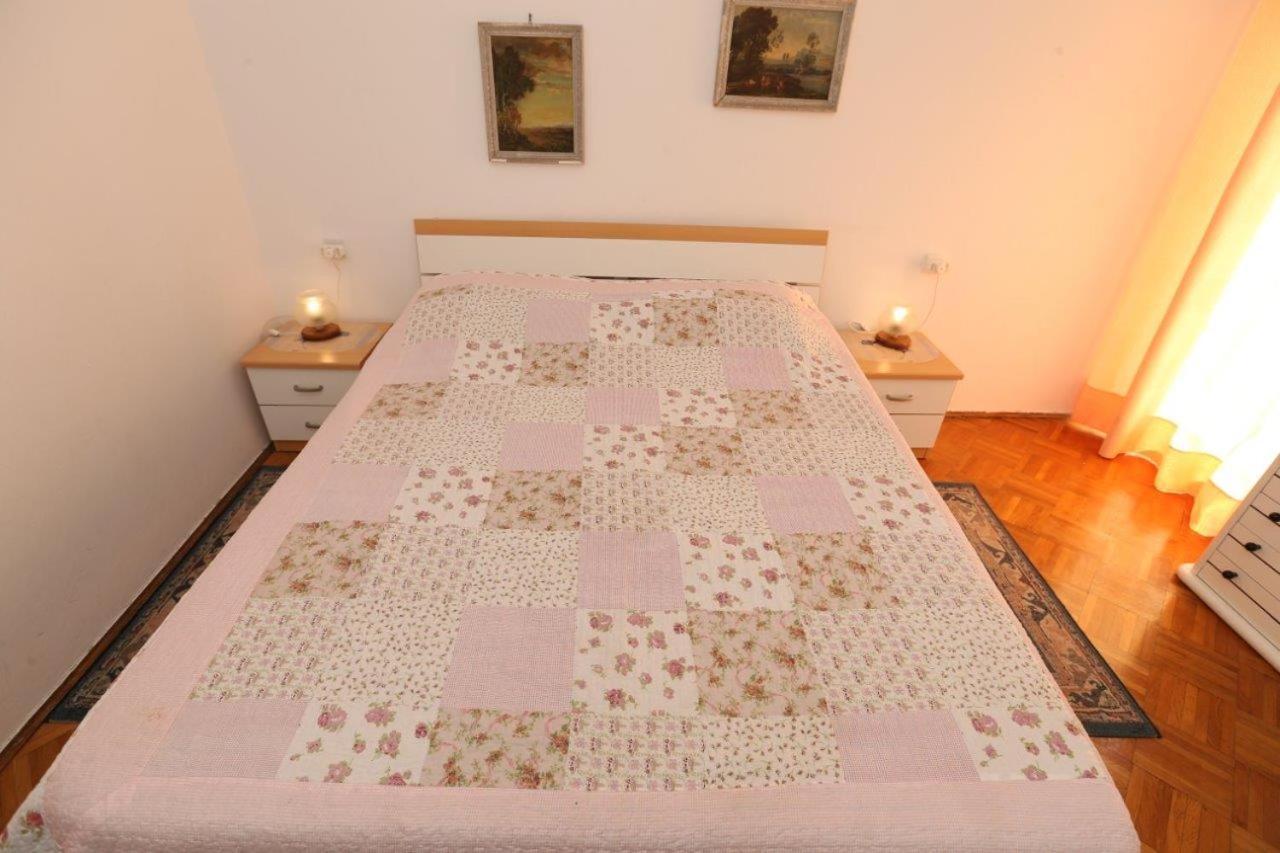 Studio Apartments Cavrak With Terrace Baska  Ngoại thất bức ảnh