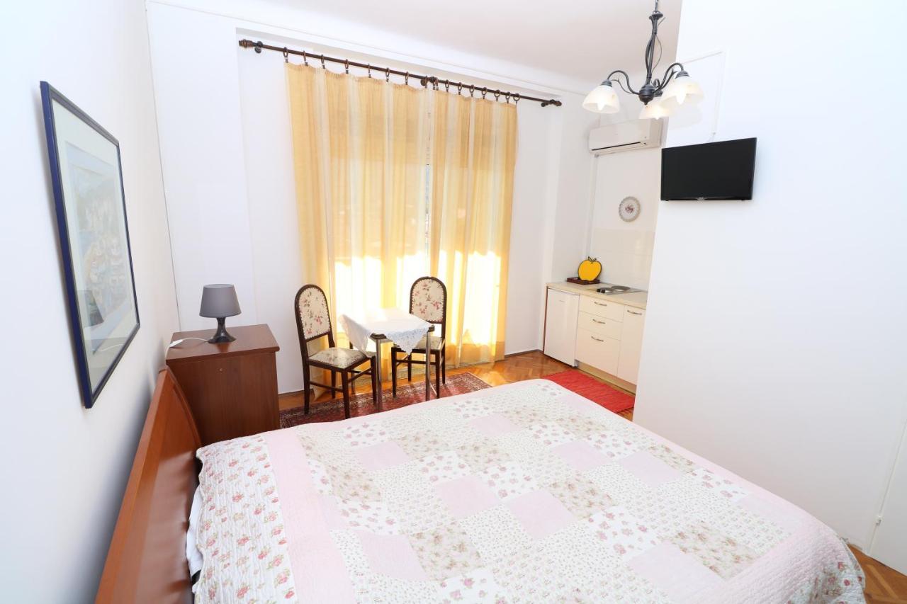 Studio Apartments Cavrak With Terrace Baska  Ngoại thất bức ảnh